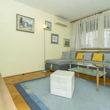 Apartamento With Wifi - 15862 *